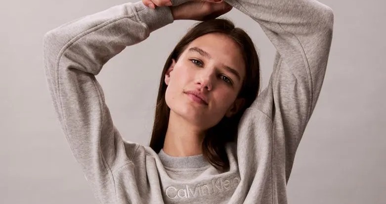 Cozy at night: H Calvin Klein παραδίδει μαθήματα comfy chic!