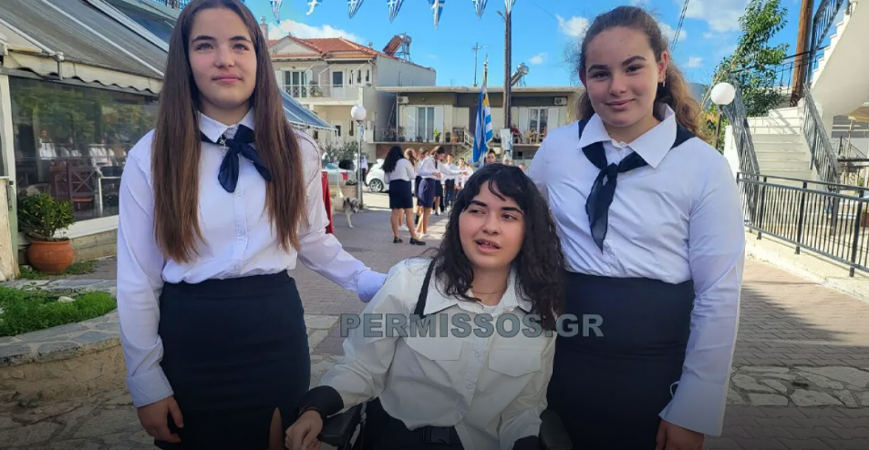 Συγκίνησε στην παρέλαση η μικρή Αλεξία που πυροβολήθηκε στο κεφάλι πριν έξι χρόνια