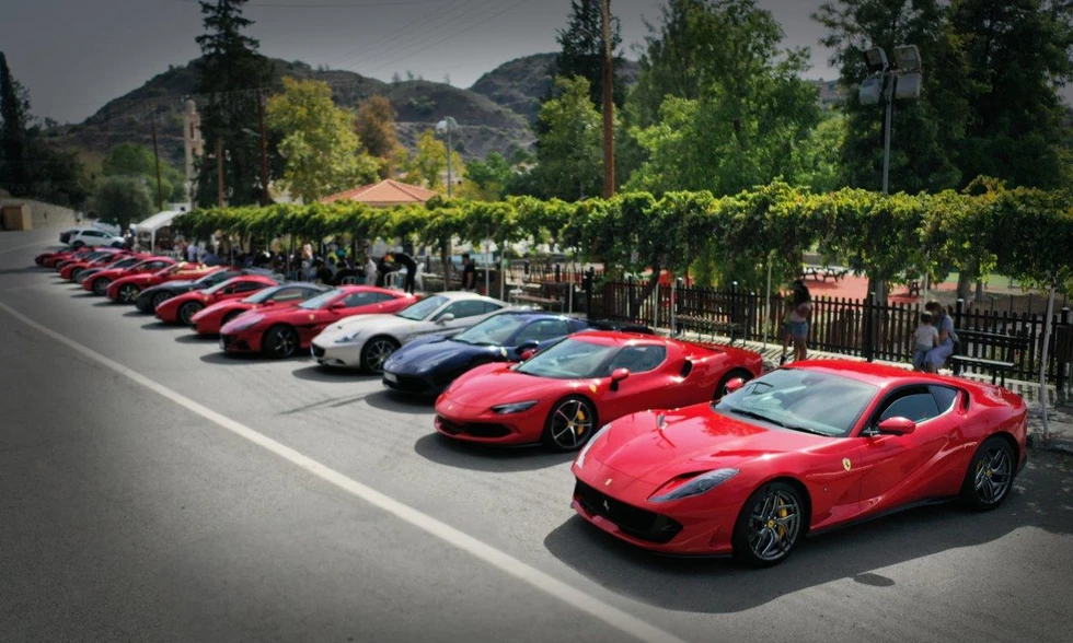 Η μαγεία της Ferrari κατακλύζει την Λάρνακα για καλό σκοπό
