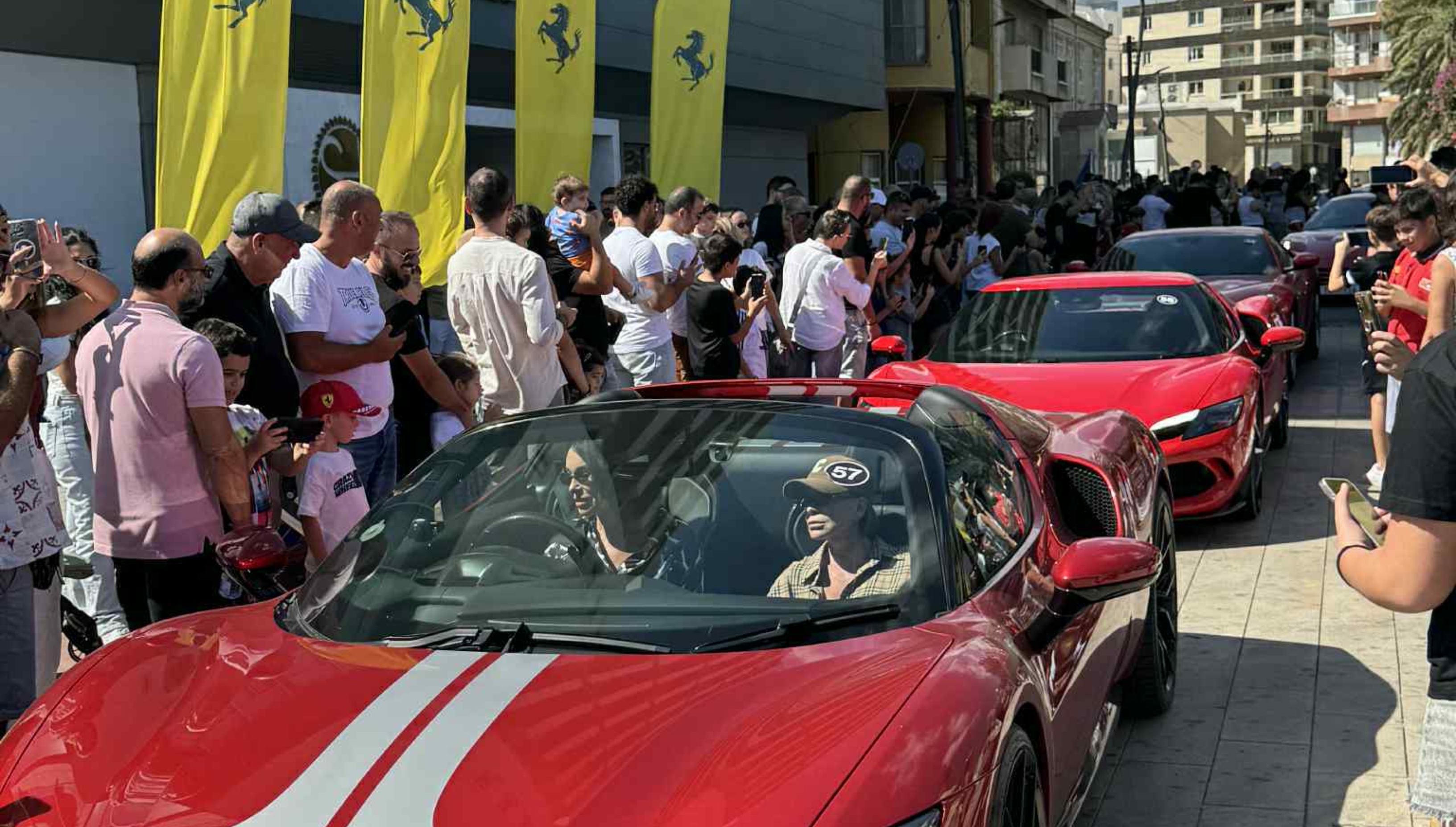 Η μαγεία της Ferrari κατέκλυσε την Λάρνακα για καλό σκοπό