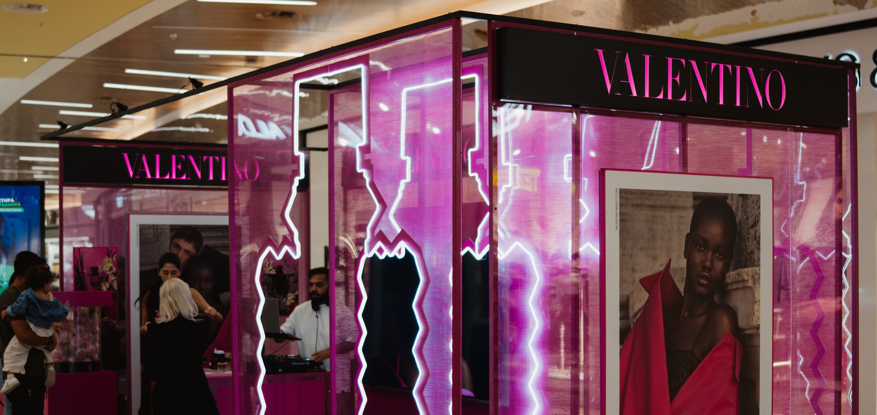 Valentino Born in Roma – Ένα μοναδικό pop-up στο Nicosia Mall