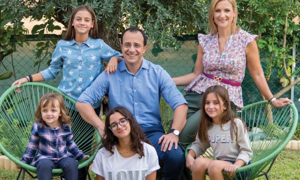 Χριστοδουλίδης & Καρσερά: Η τρυφερή έκπληξη για τα γενέθλια της κόρης τους Ιώαννας