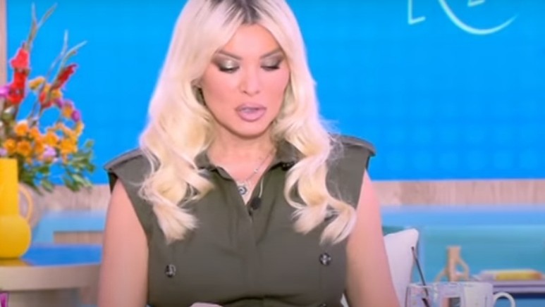 Συγκινεί η Κατερίνα Καινούργιου για το τροχαίο των γονιών της