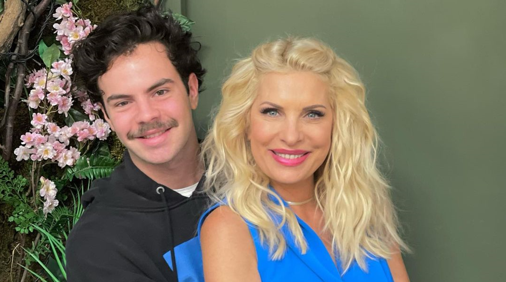 Ο Άγγελος Λάτσιος πήγε στρατό – Η αγωνία της Μενεγάκη ως…. τελευταίος ναύτης και όλες οι λεπτομέρειες