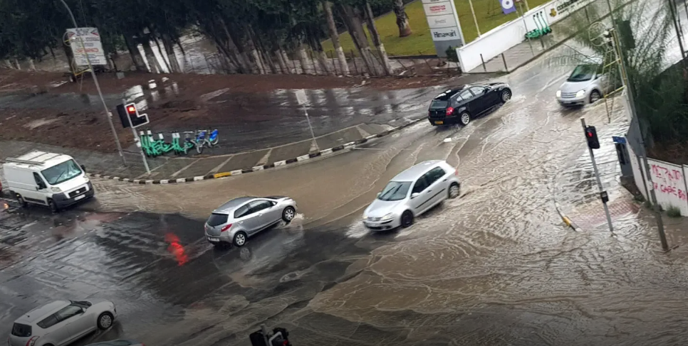 Έρχεται η «Adel» που σάρωσε την Ελλάδα: Βήμα προς βήμα πώς να προστατευτείς από την κακοκαιρία