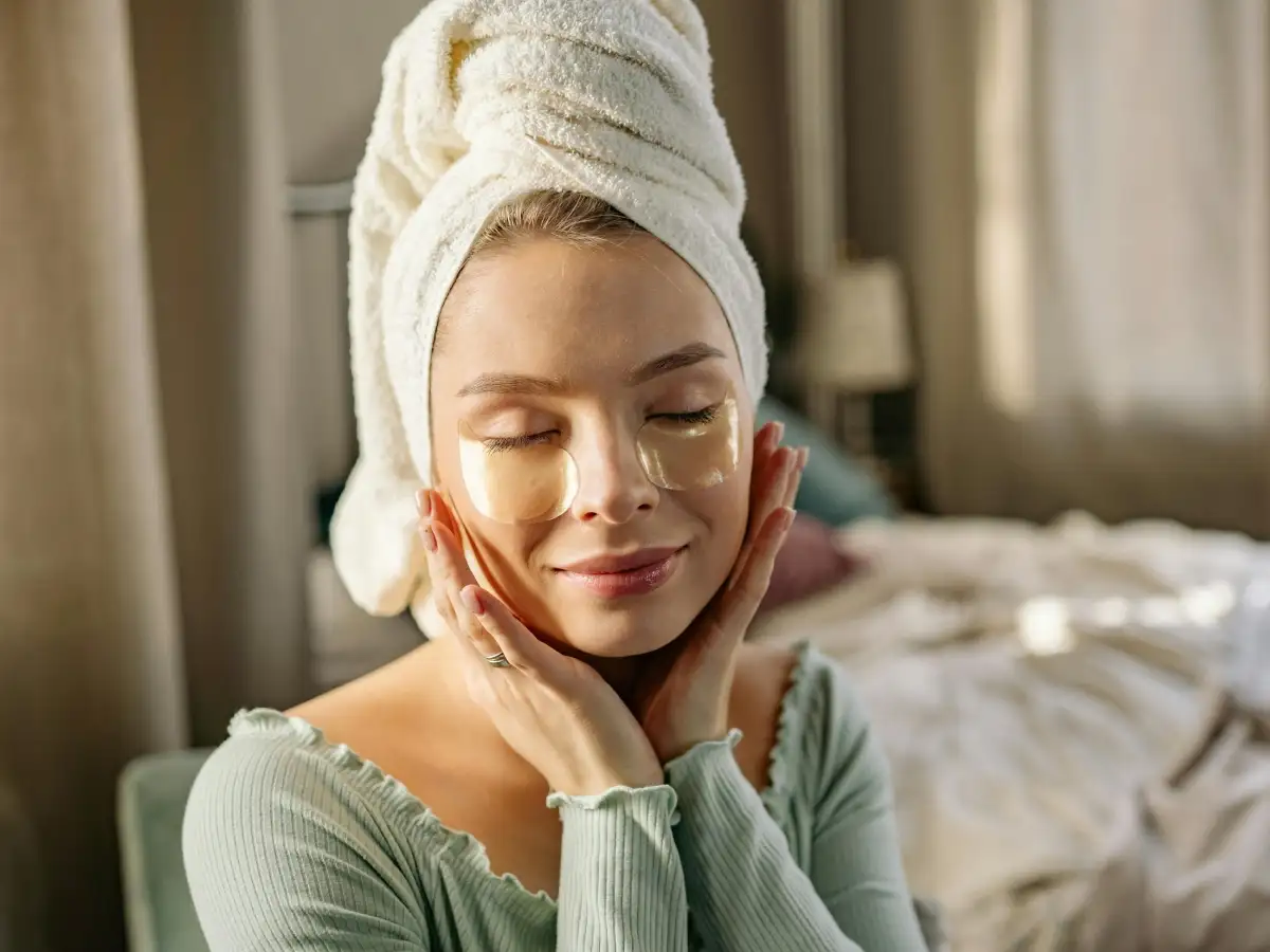 Πρήξιμο κάτω από τα μάτια: 3 λόγοι που το προκαλούν και πώς να το αντιμετωπίσεις