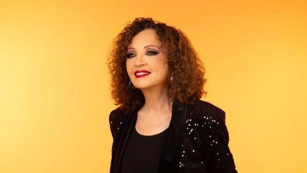 Συγκλονίζει η εξομολόγηση της Γλυκερίας: «Τραγουδούσα & πληροφορήθηκα ότι πέθανε ο πατέρας μου»