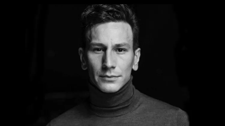 Συγκλονίζει ο Μιχάλης Σαράντης: Η απώλεια στην παιδική ηλικία που τον στιγμάτισε