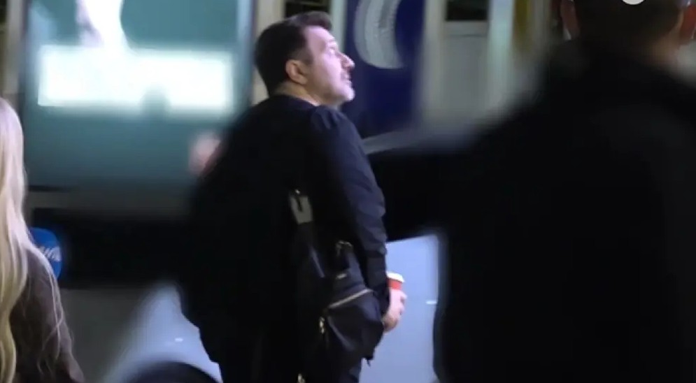 Γιάννης Πλούταρχος: Η πρώτη αντίδραση στις κάμερες μετά την καταδίκη της 47χρονης stalker του