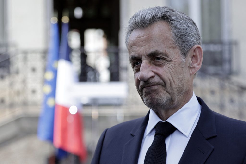 Αποφυλακίζεται μετά από 20 ημέρες ο Νικολά Σαρκοζί 
