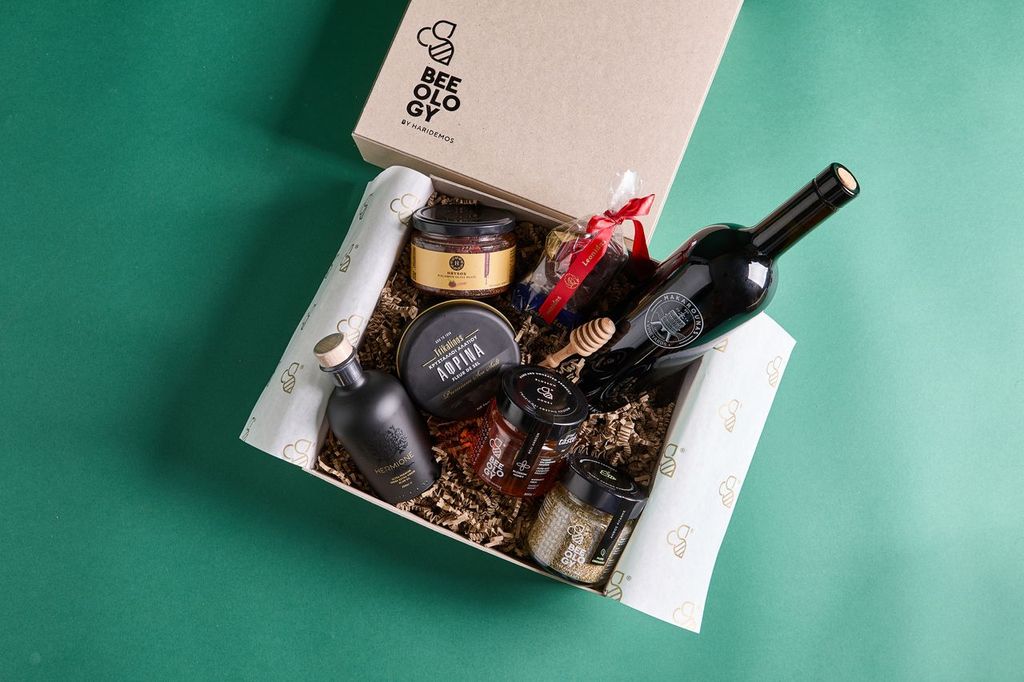 Beeology by Haridemos: Το μέλι που μοιράζει γιορτινή μαγεία σε κάθε giftbox