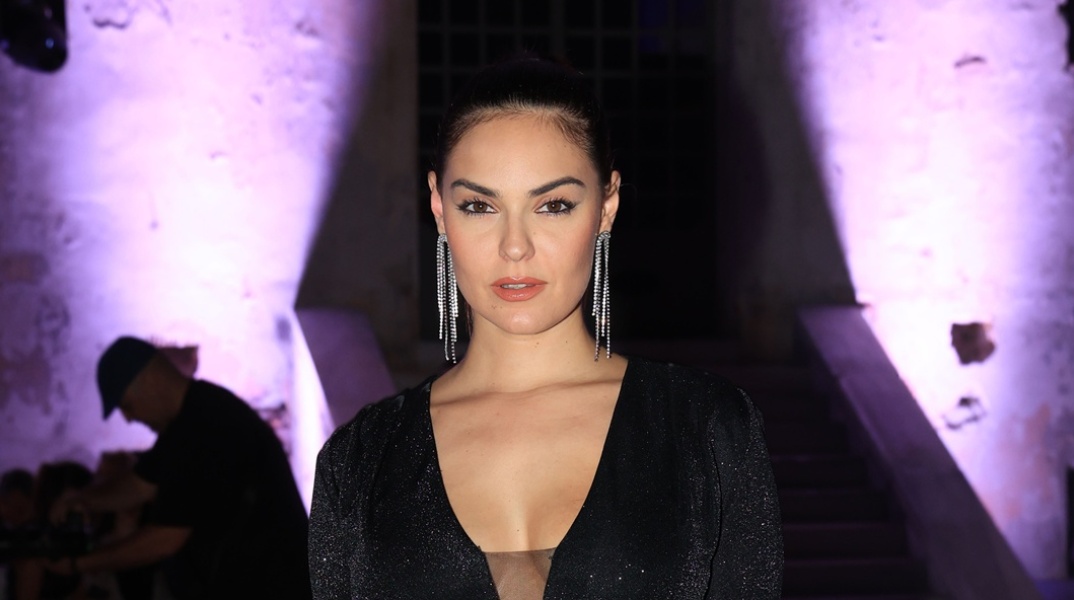 Ανδριώτου: Η πρώτη της αντίδραση μετά τα δημοσιεύματα που την θέλουν θύμα του γνωστού επιχειρηματία