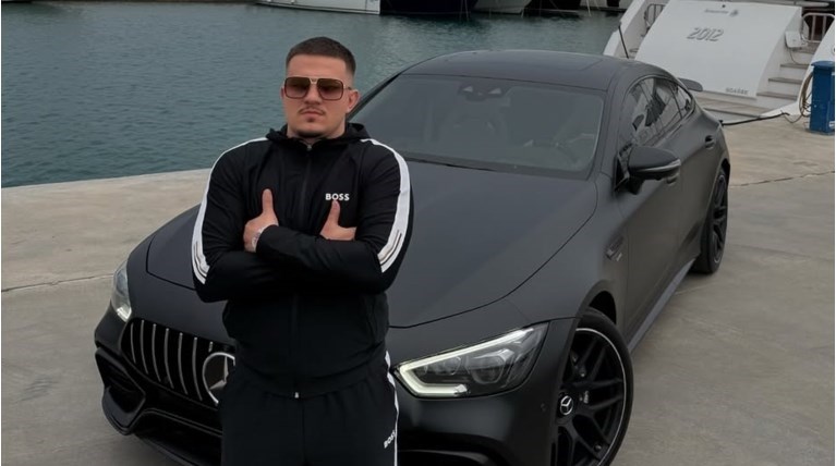 O Ιvan Greco συνελήφθη με κλεμμένο όχημα τελούσε σε κατ’ οίκον περιορισμό με βραχιολάκι