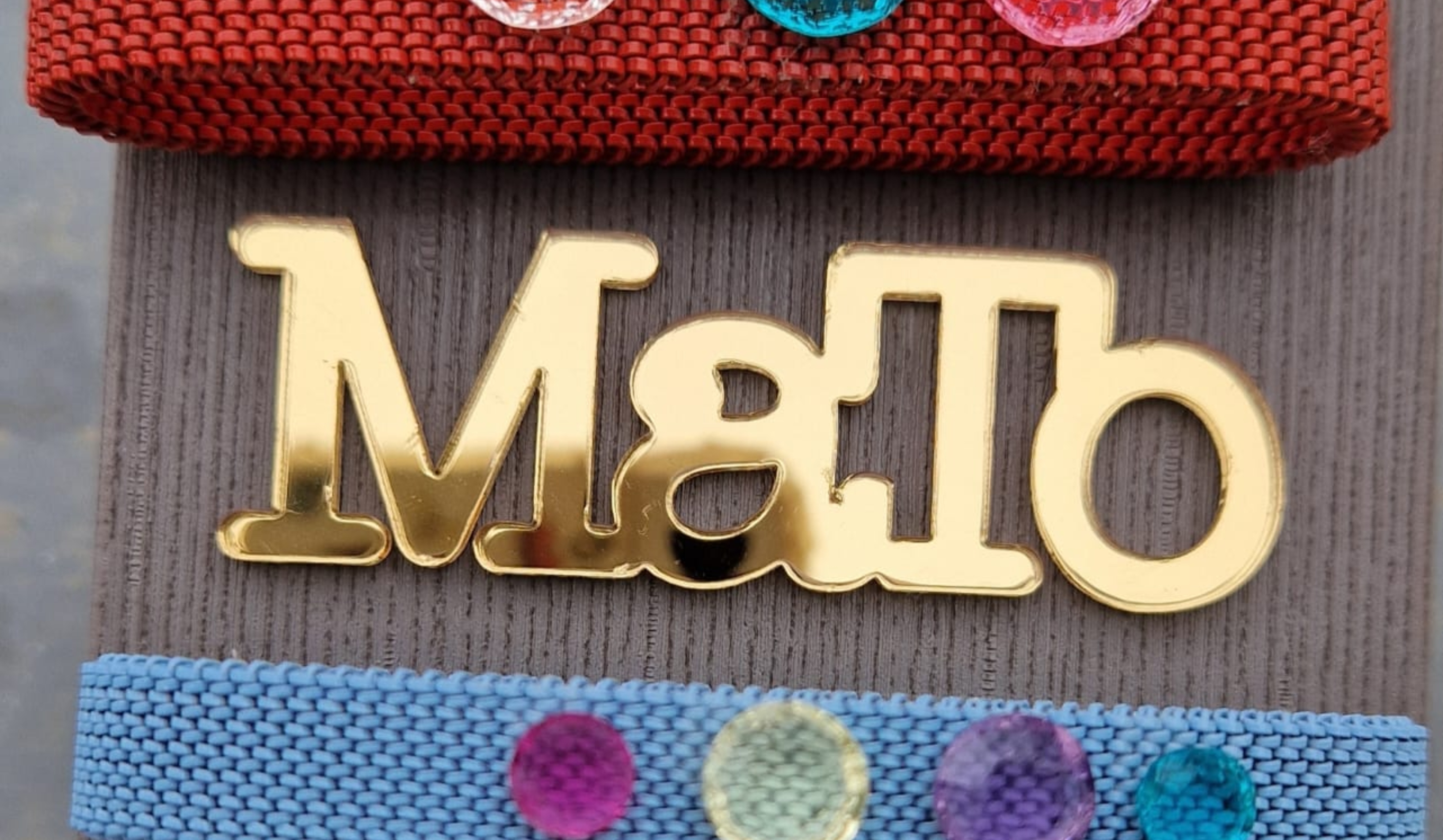 ΜaTo Jewellery: Μοναδικά σχέδια και λάμψη ημιπολύτιμων λίθων στη Leventis Gallery