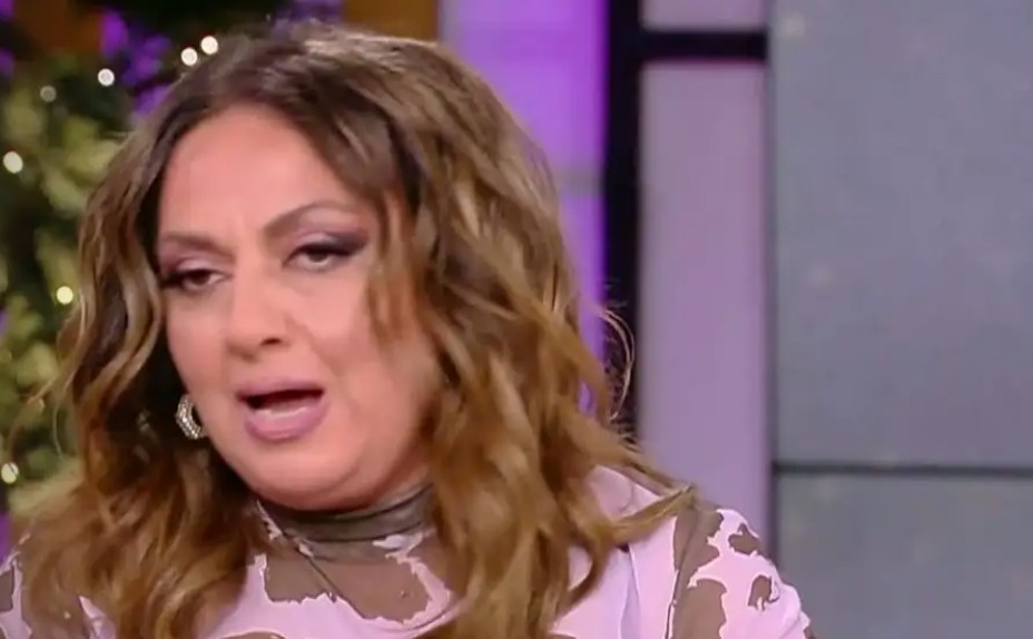 Σοφία Μουτίδου για Ιωάννα Τούνη: «Πρόκειται για ένα σκηνοθετημένο σίριαλ, έχω κουραστεί πάρα πολύ»