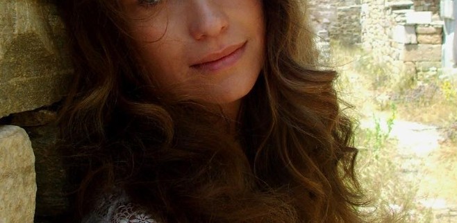 Έφυγε από τη ζωή Ελληνίδα τραγουδίστρια – Έδινε μάχη με τον καρκίνο