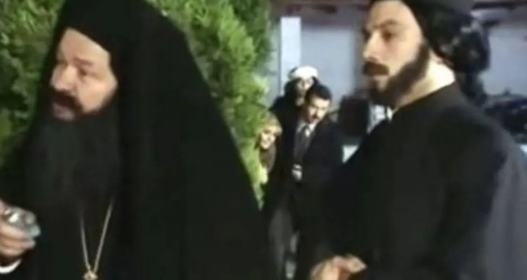 Αυτός είναι ο δημοφιλής Έλληνας ηθοποιός που έγινε ιερέας – Τον γνωρίσαμε μέσα από πολύ επιτυχημένες σειρές