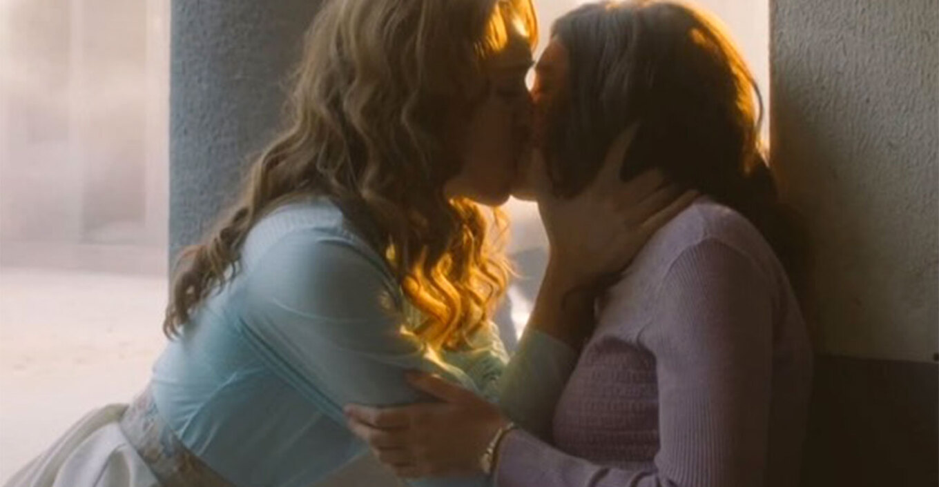 Ξεσπά η Γιούλικα Σκαφιδά για το φιλί ανάμεσα σε δύο γυναίκες στον “Άγιο Έρωτα”