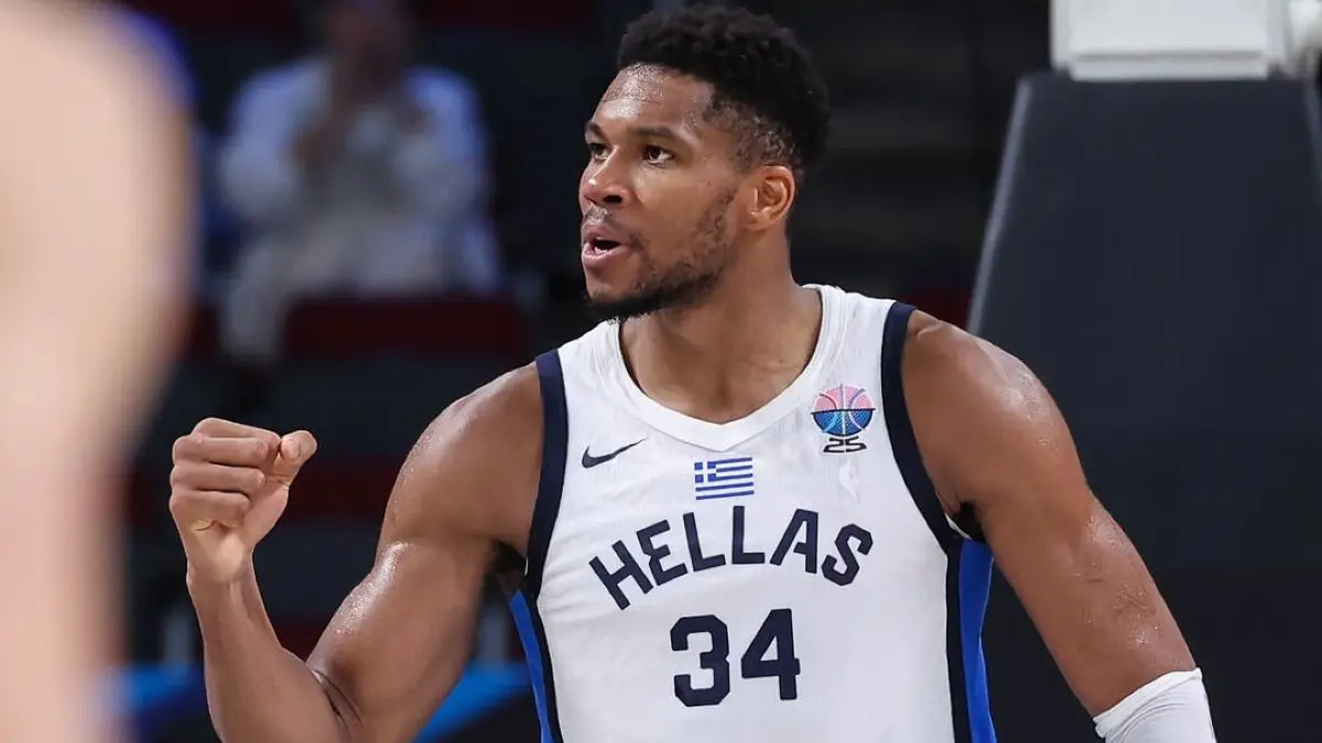 Γιάννης Αντετοκούνμπο: Εκτός γηπέδου μετά από σοβαρό τραυματισμό – Τι συνέβη