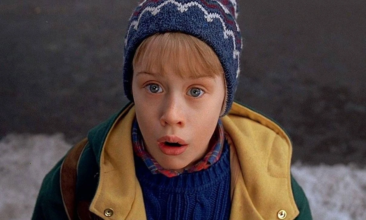 «Home Alone»: Το viral AI βίντεο που δείχνει πώς ήταν & πώς έγιναν οι ηθοποιοί 30 χρόνια μετά