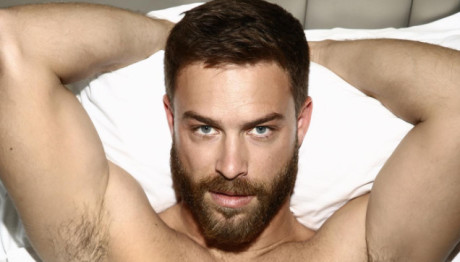 Στέφανος Μιχαήλ: “Στο Instagram με φλερτάρουν περισσότερο άνδρες παρά γυναίκες”