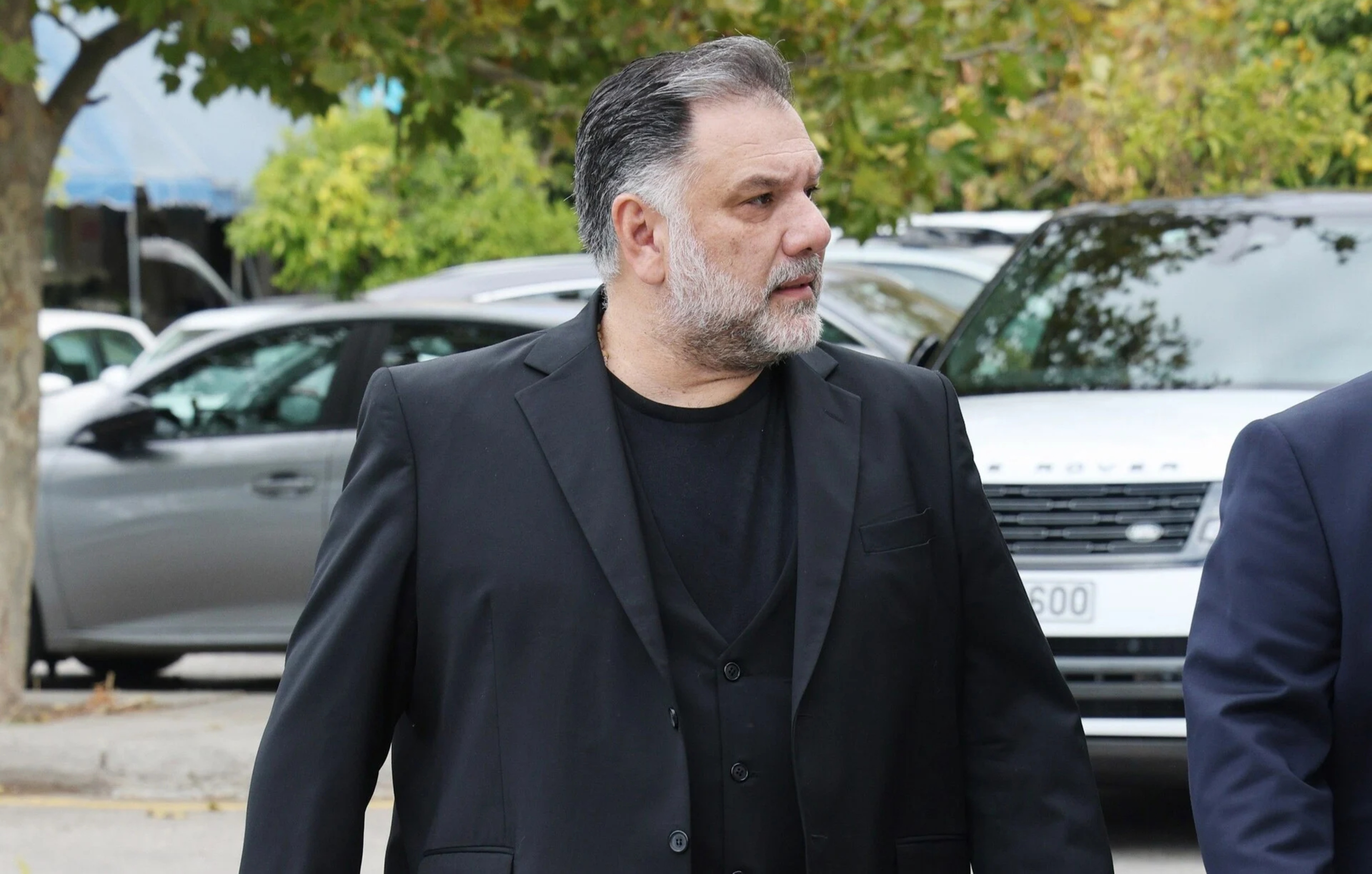 Γρηγόρης Αρναούτογλου: Η επιθυμία της οικογένειας για την κηδεία της μητέρας του (ΦΩΤΟ)