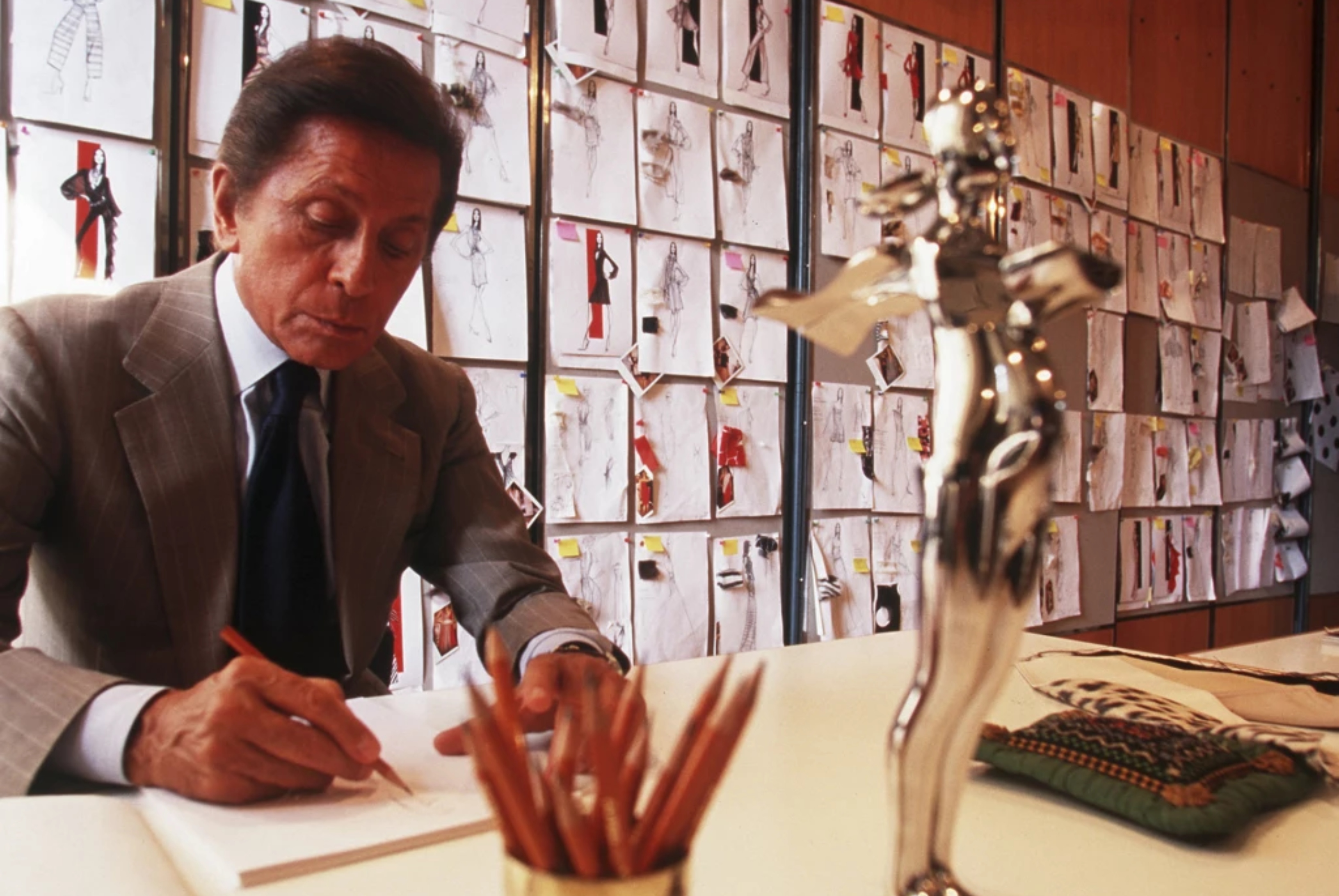 Πέθανε ο εμβληματικός σχεδιαστής μόδας, Βαλεντίνο