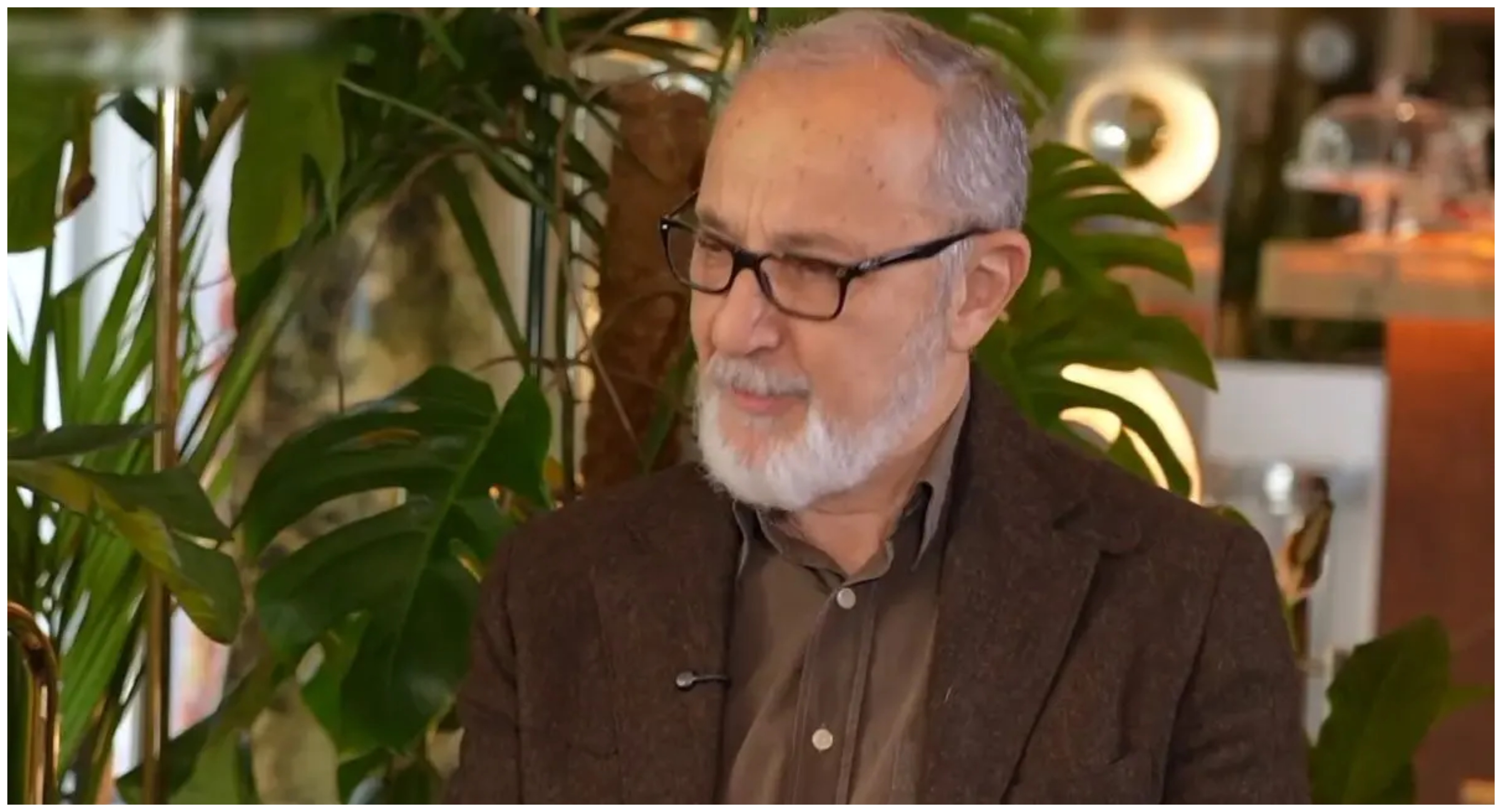 Στέλιος Μάινας: «Καμιά φορά βλέπω τους Μεν και τους Δεν και λέω “τι έκανες ρε φίλε, ρεζίλι”»