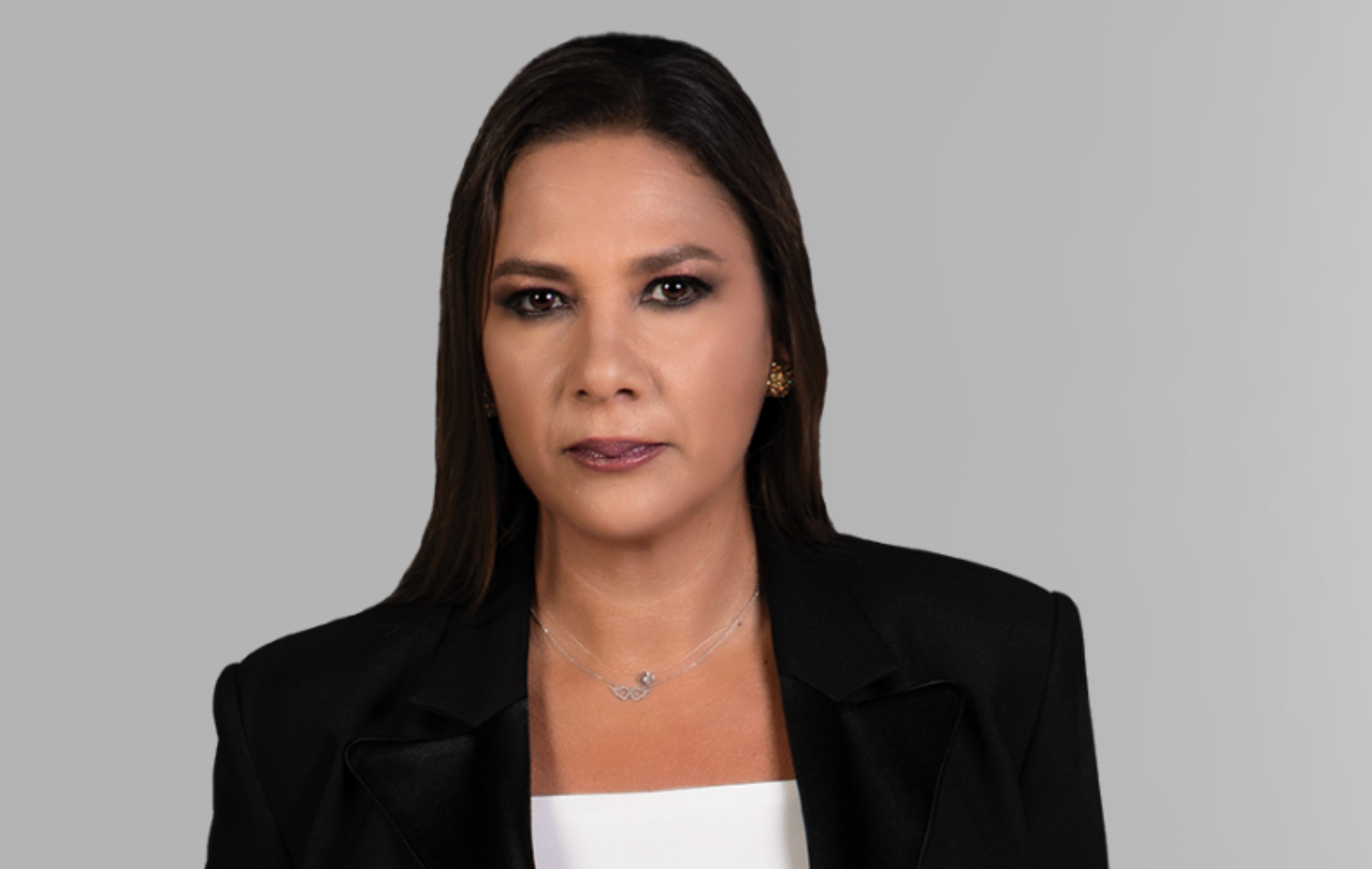 Το νέο τηλεοπτικό βήμα της Αιμιλίας Κενεβεζου είναι γεγονός