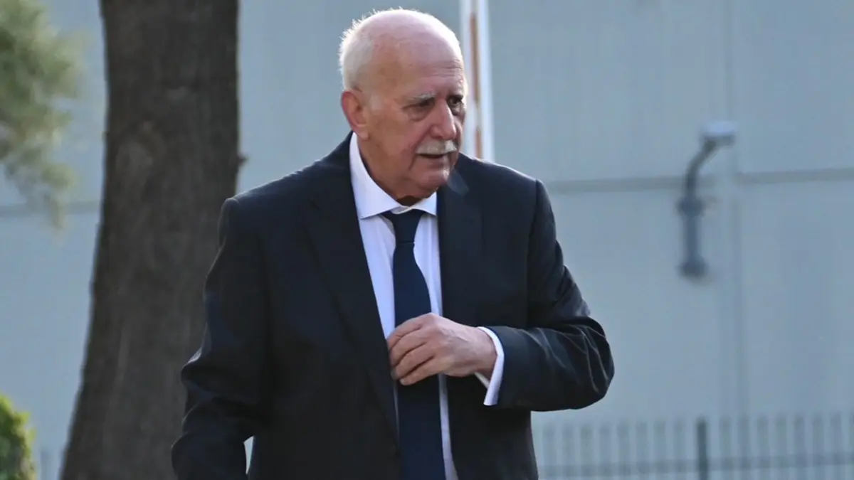 Γιώργος Παπαδάκης: Η ανακοίνωση του ΕΚΑΒ και του Λαϊκού Νοσοκομείου για τον θάνατό του