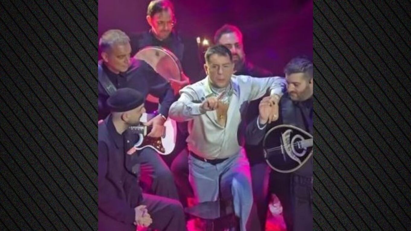 Απρόοπτο στη σκηνή για τον Γιώργο Μαζωνάκη: Τι συνέβη; Το απίστευτο περιστατικό