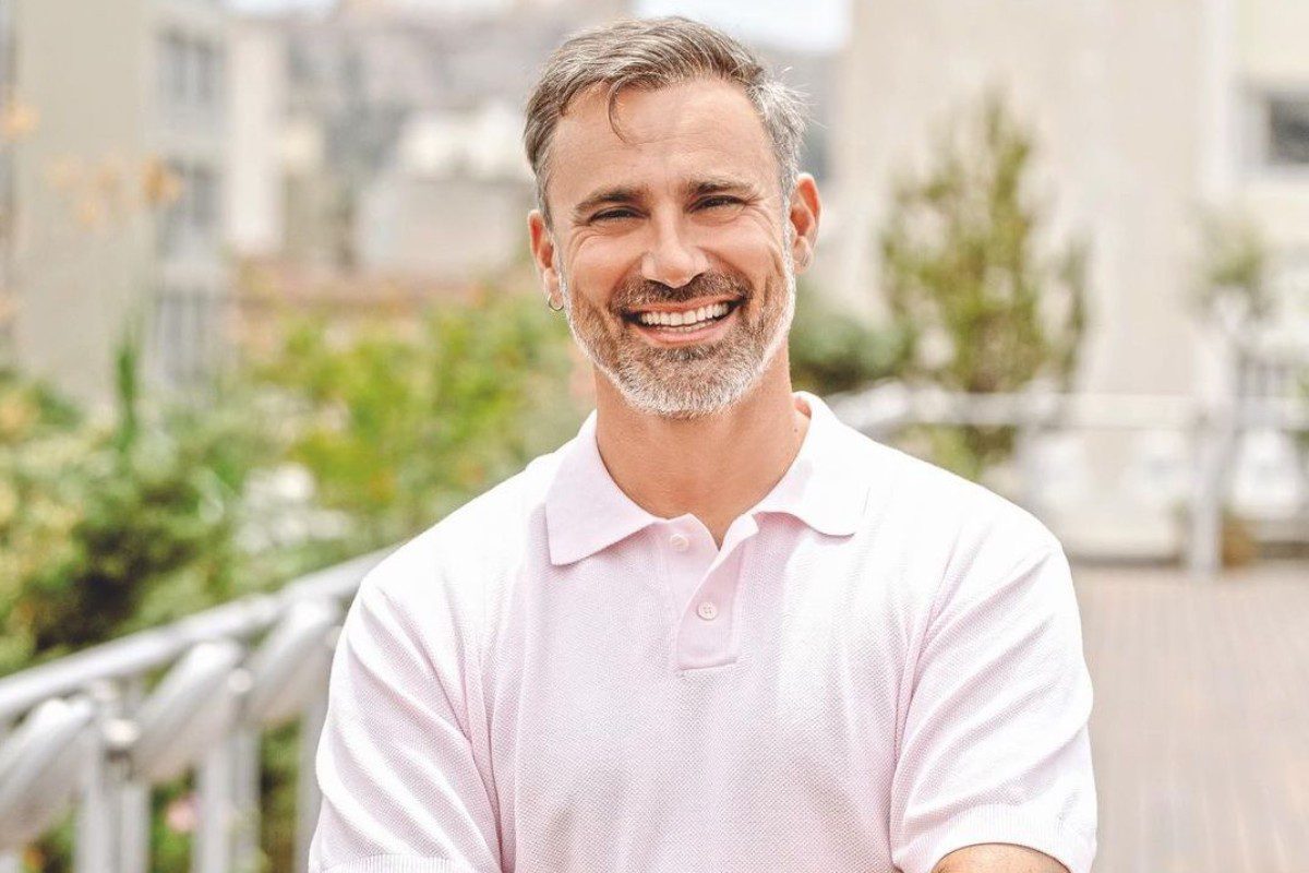 Το Σόι σου: O Γιώργος Καπουτζίδης μπαίνει στη σειρά – Τα πρώτα πλάνα