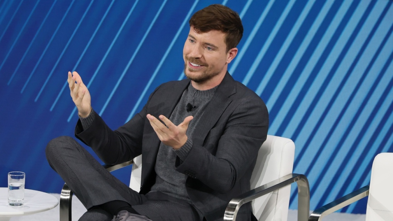 Ο ζάπλουτος MrBeast αποκάλυψε ότι… δανείζεται χρήματα: Δεν μου φτάνουν ούτε για fast food