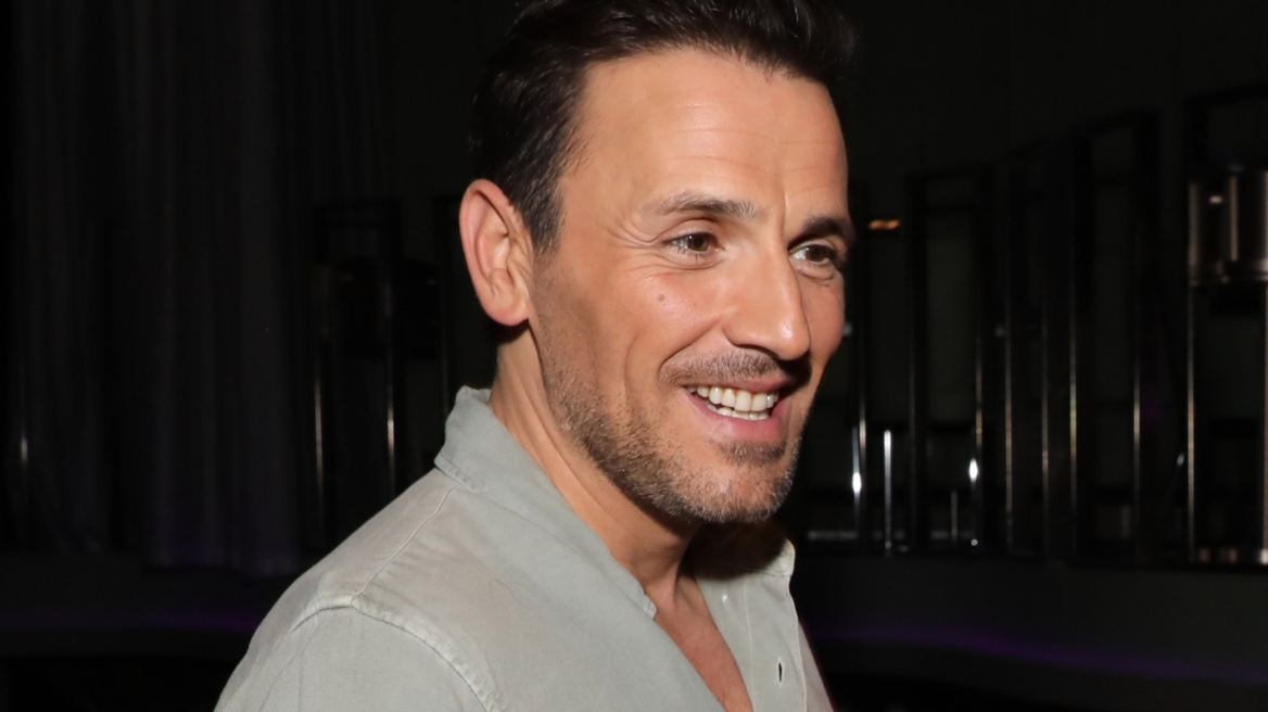 Νίκος Βέρτης: Η πρώτη δημόσια εμφάνιση με την κούκλα σύντροφό του – Που διασκέδασαν; (ΦΩΤΟ)