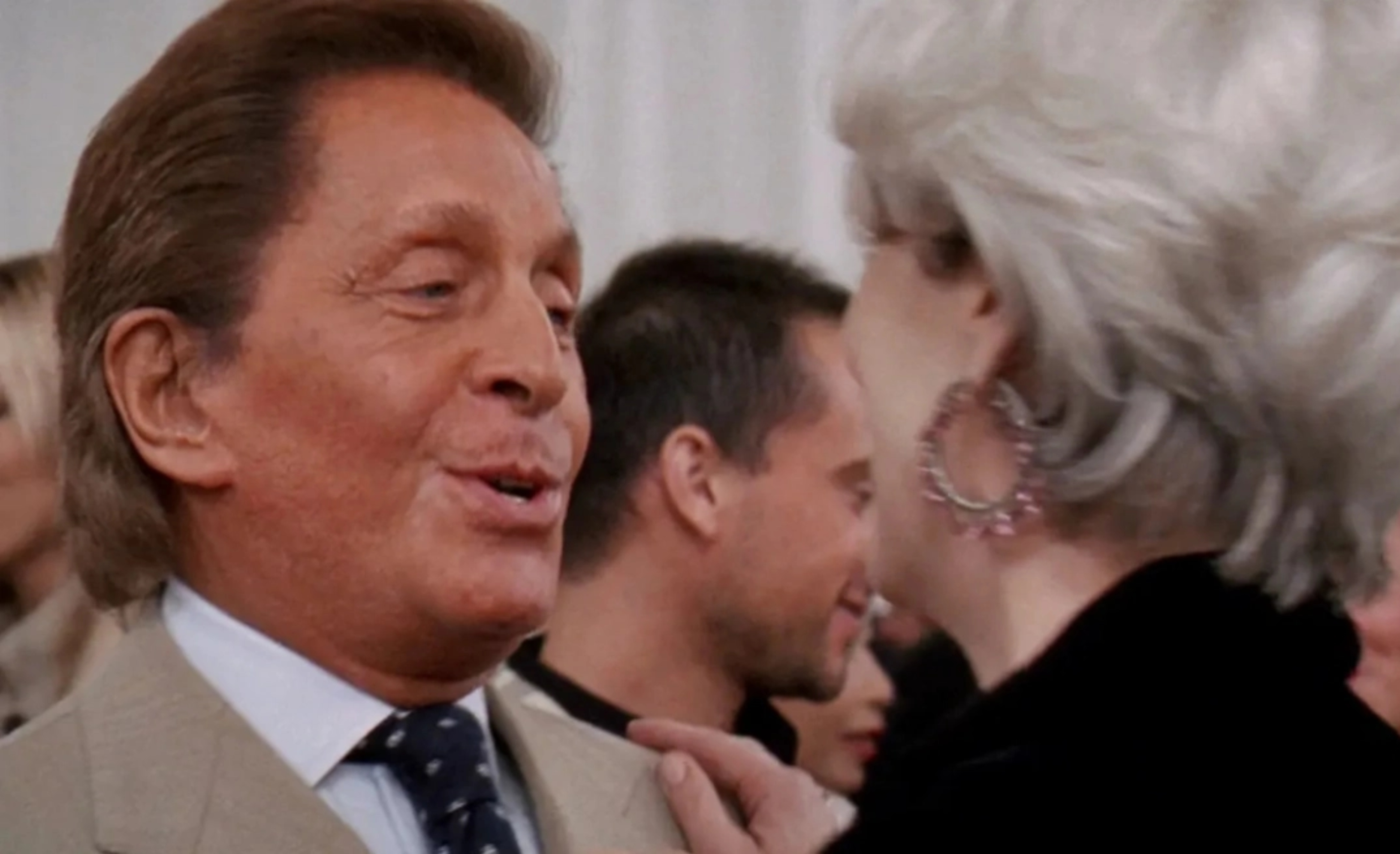 Βαλεντίνο: Όταν εμφανίστηκε στην ταινία «Ο Διάβολος φοράει Prada» στο πλευρό της Μέριλ Στριπ