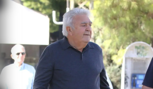 Πασχάλης Τερζής: Kυκλοφορεί τραγούδι – Βάζει “φρένο” στο AI και έρχεται σε ρήξη με τον Χρήστο Νικολόπουλο