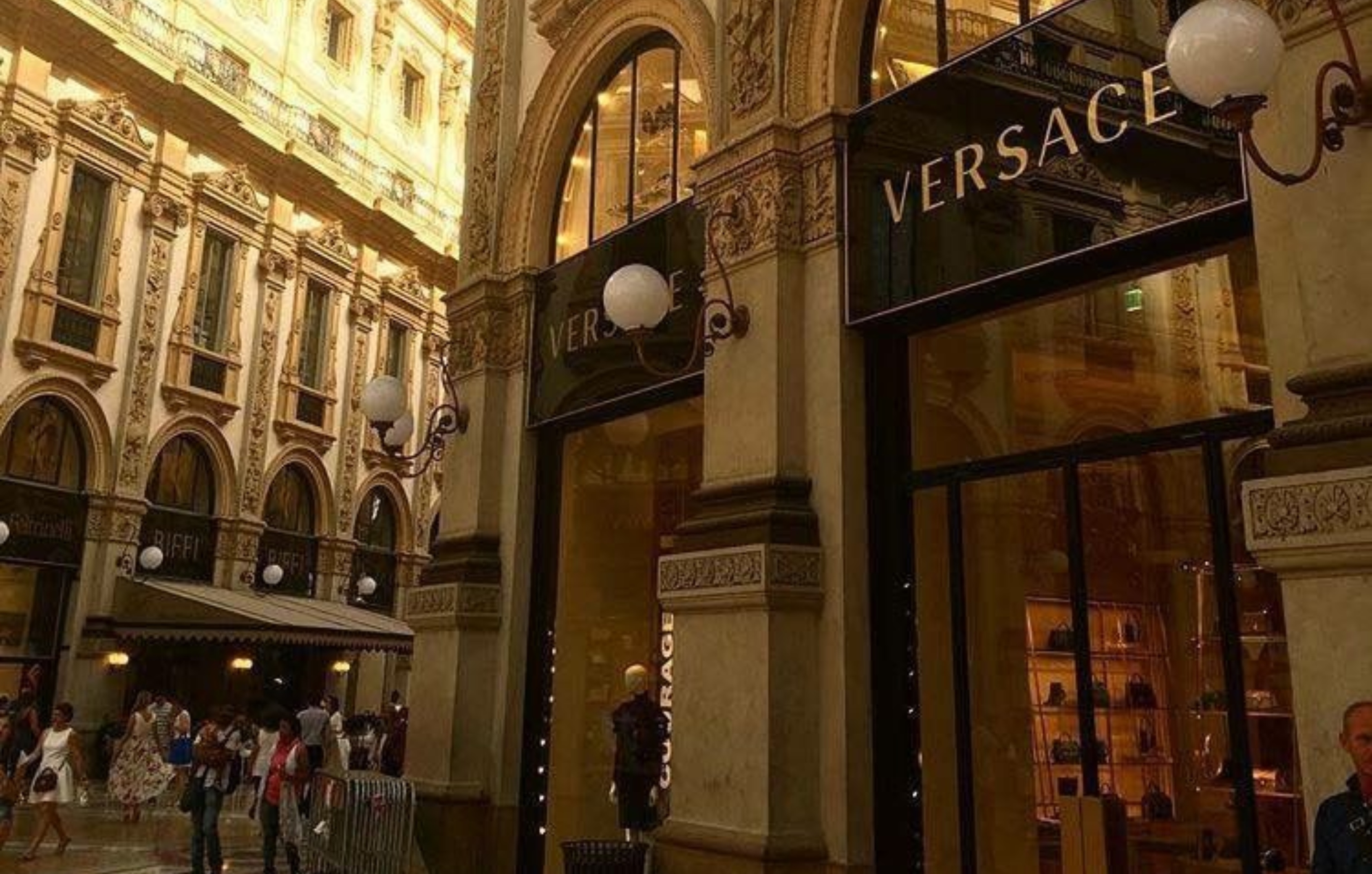 Αυτός είναι ο νέος Chief Creative Officer του οίκου Versace