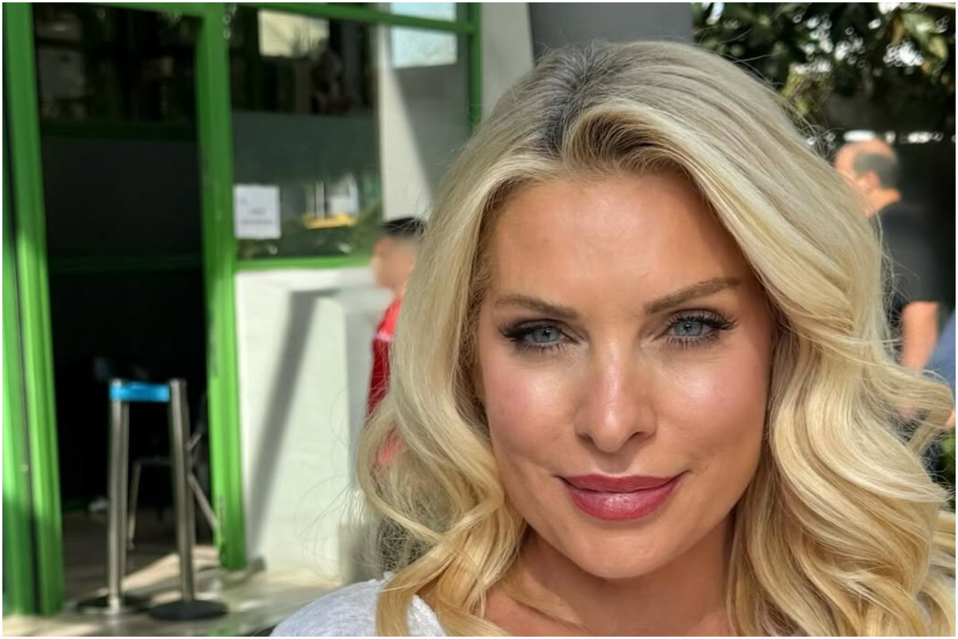 «Γύρνα πίσω ή έστω τηλεφώνα», έγραψαν στη Μενεγάκη και αυτή είναι η απάντησή της (ΦΩΤΟ)