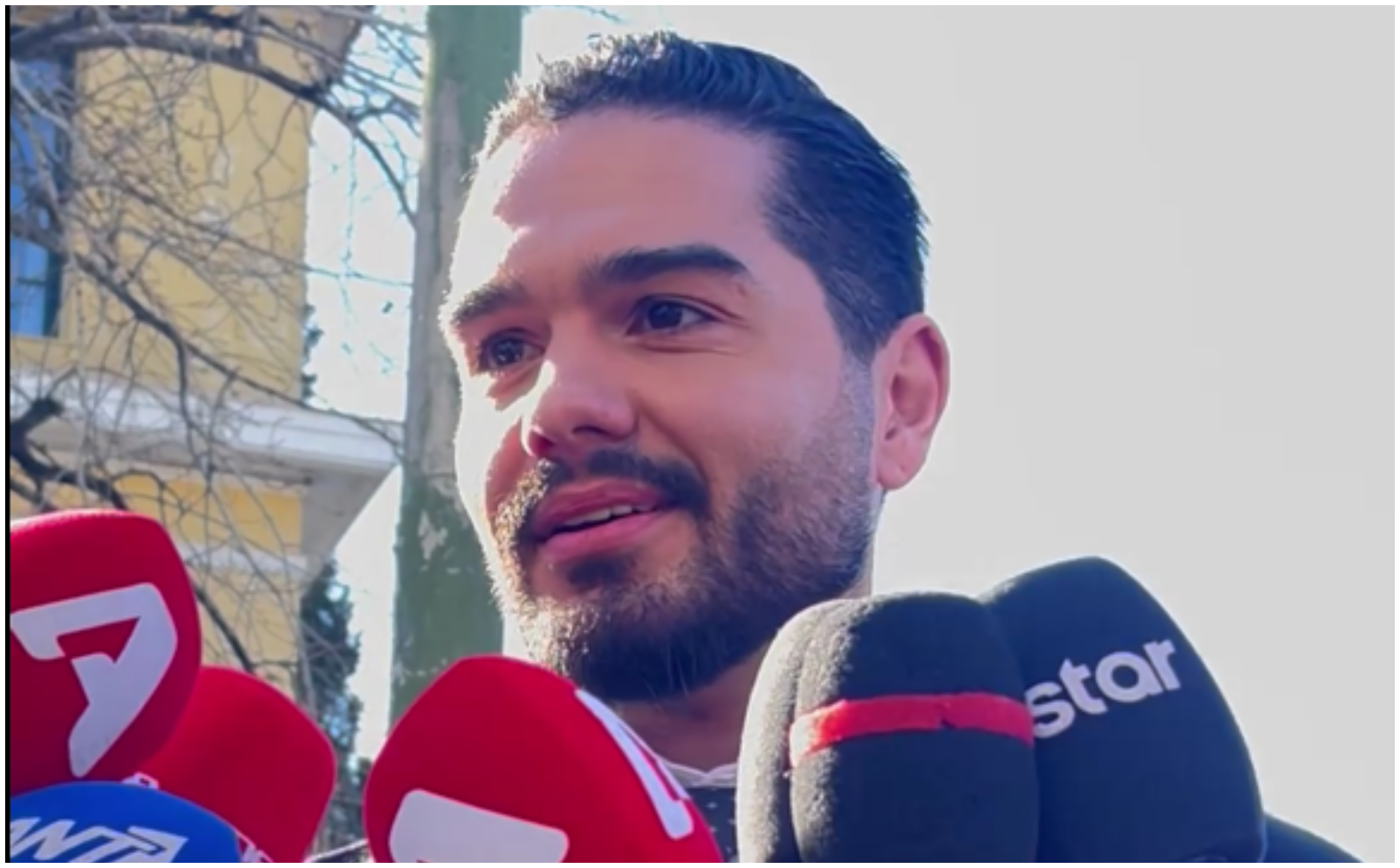 Αναβλήθηκε επ’ αόριστον η δίκη του Μάστορα: Οι πρώτες δηλώσεις του τραγουδιστή (ΒΙΝΤΕΟ)