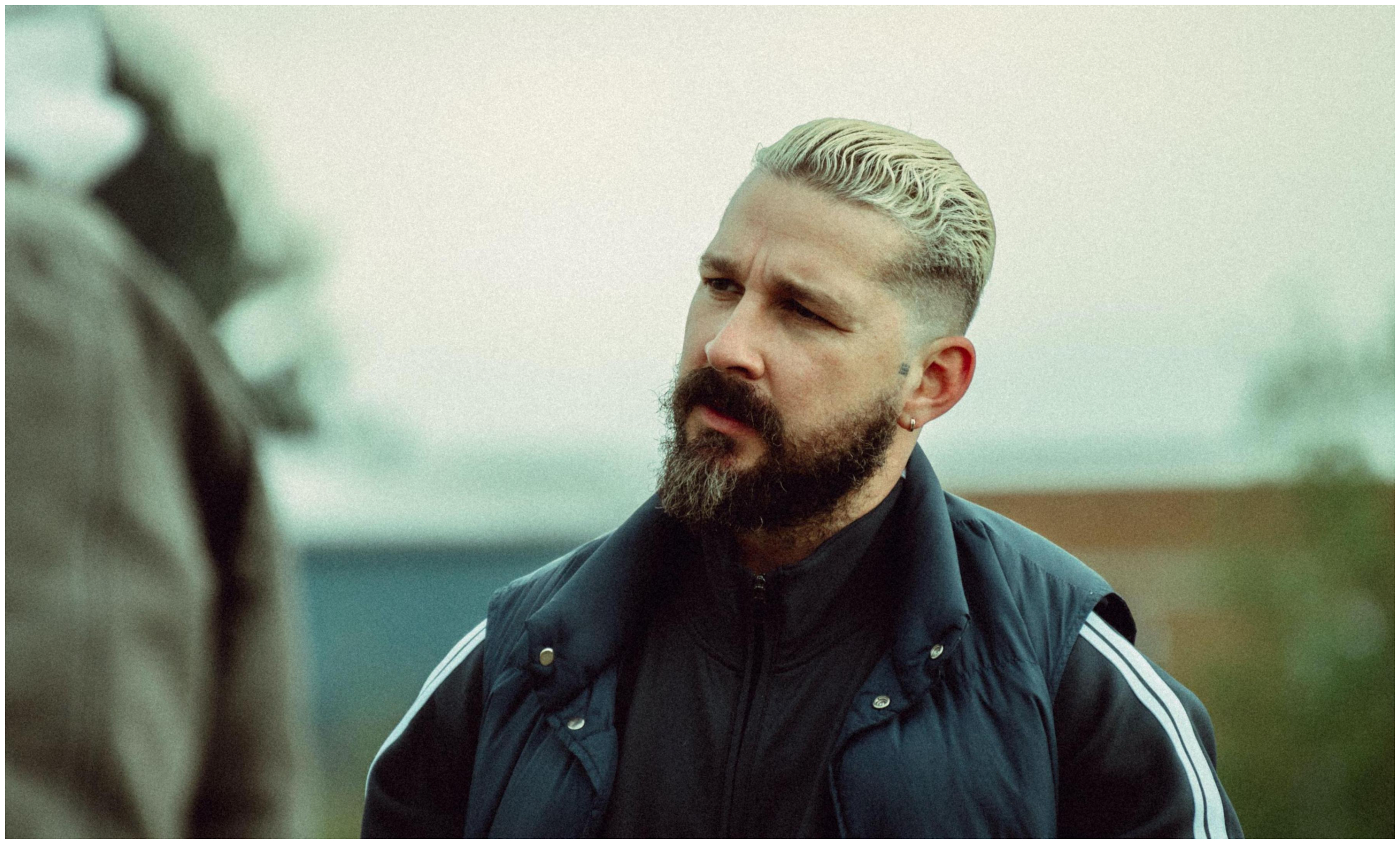 Σάια ΛαΜπεφ: Στη δημοσιότητα η φωτογραφία σύλληψής του μετά τον ξυλοδαρμό