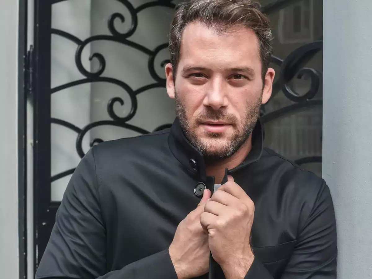 Αντίνοος Αλμπάνης: «Το σώμα πονούσε μόνο του» – Συγκινεί η ανάρτηση για τη μάχη του με τον καρκίνο (ΦΩΤΟ)