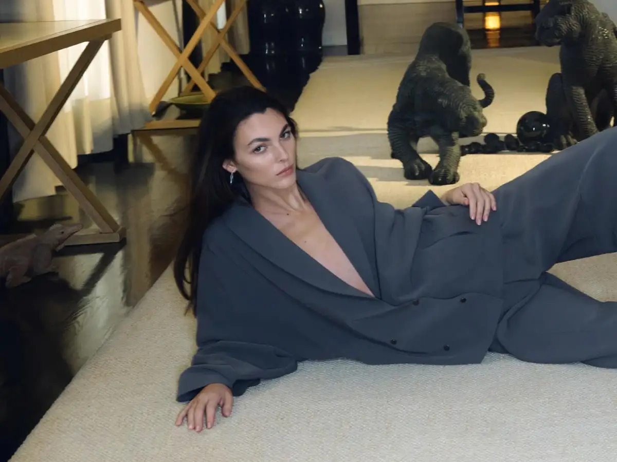 Giorgio Armani: Η τελευταία καμπάνια που σχεδίασε ο ίδιος, φωτογραφήθηκε στο σπίτι του