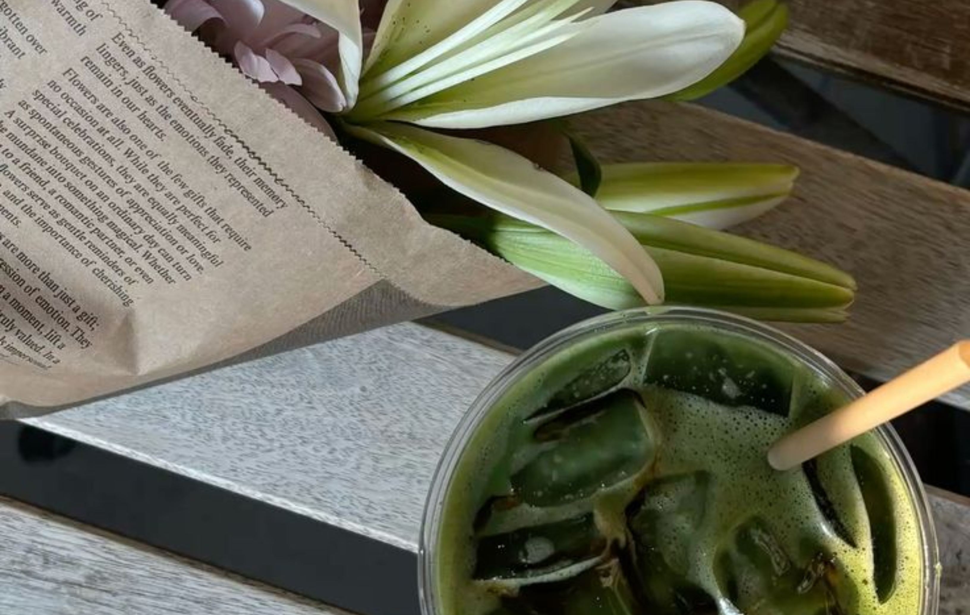 Γιατί το να πίνετε τσάι matcha είναι καλύτερο από μια αντιρυτιδική κρέμα