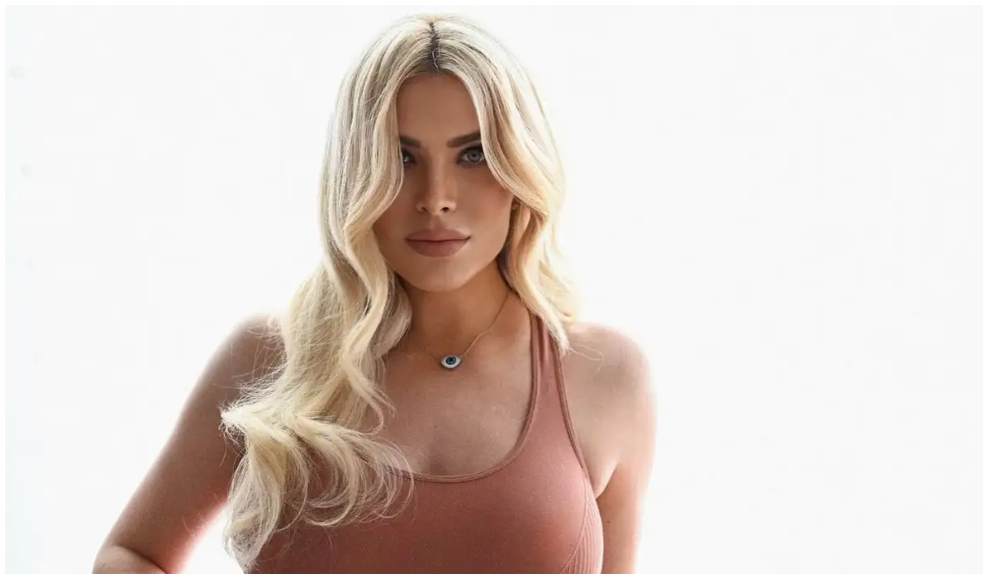 Κατερίνα Καινούργιου: Οι φωτογραφίες με φουσκωμένη κοιλίτσα και το μήνυμα που συγκινεί