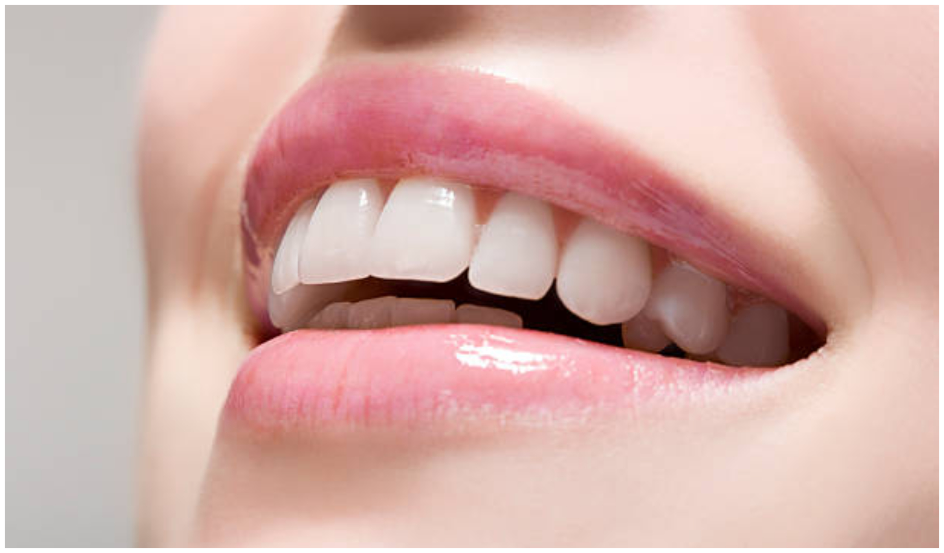 Αυτά είναι τα χρώματα στα κραγιόν που κάνουν τα δόντια να δείχνουν πιο λευκά