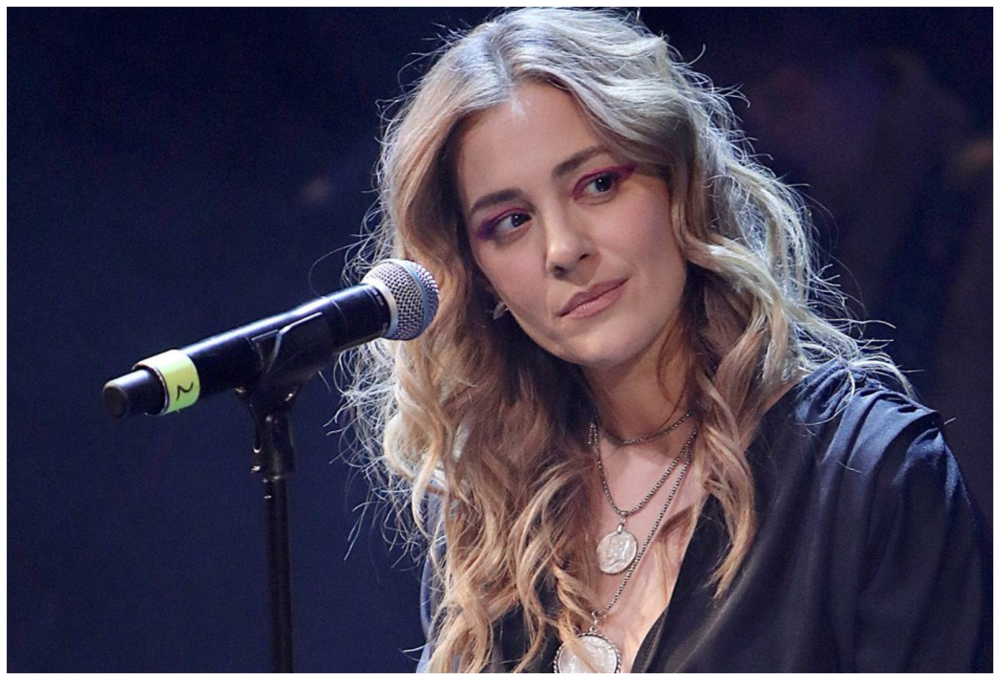 Νατάσα Μποφίλιου: Έγινε viral τραγουδώντας Κιάμο και «φωτιά με φωτιά» (ΒΙΝΤΕΟ)