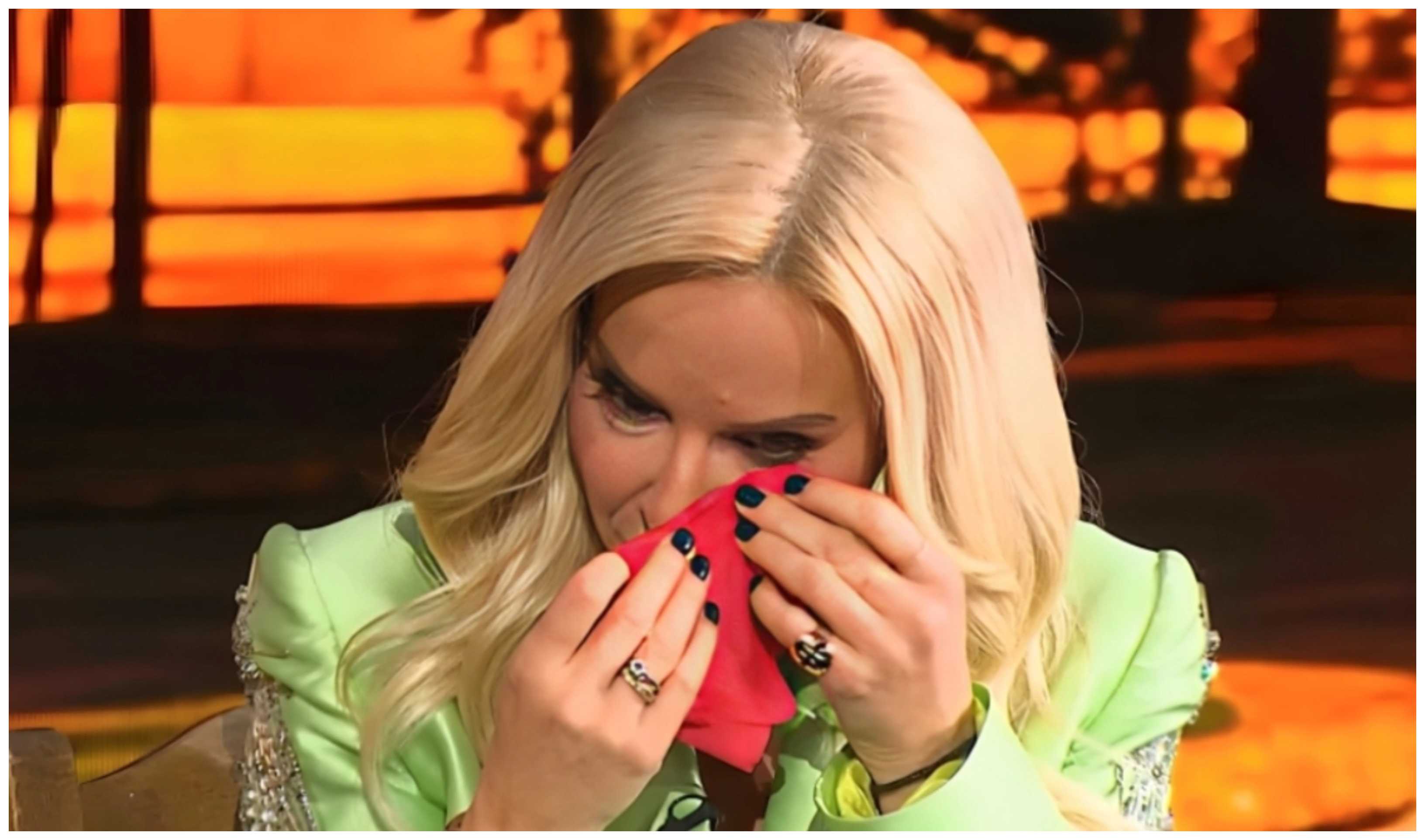 «Λύγισε» η Μαρία Μπεκατόρου στον «αέρα» – Τι συνέβη;