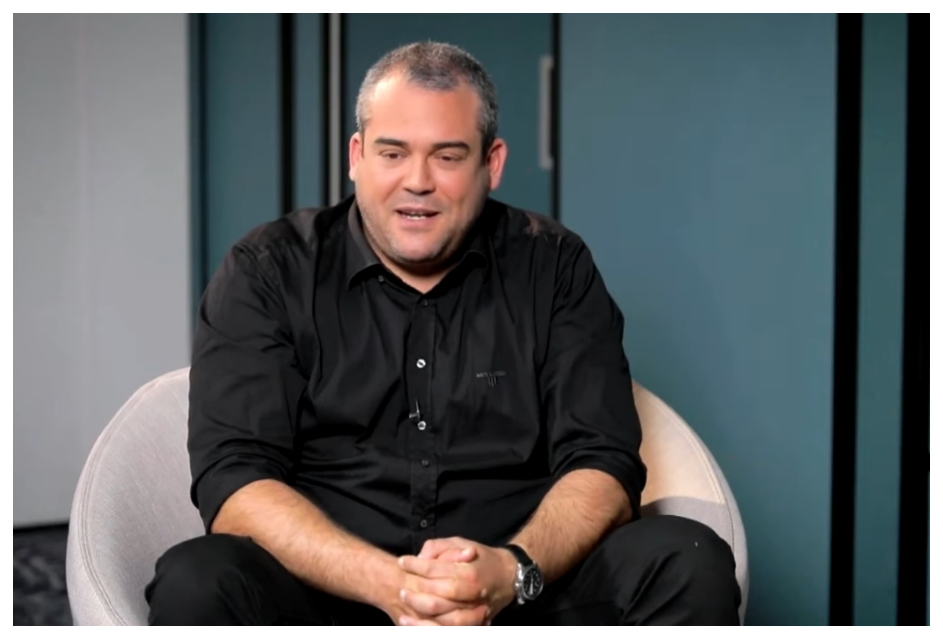 Συγκινεί ο Πυγμαλίων Δαδακαρίδης: «Δεν  ήμουν έτοιμος για τον θάνατο των γονιών μου» (ΒΙΝΤΕΟ)