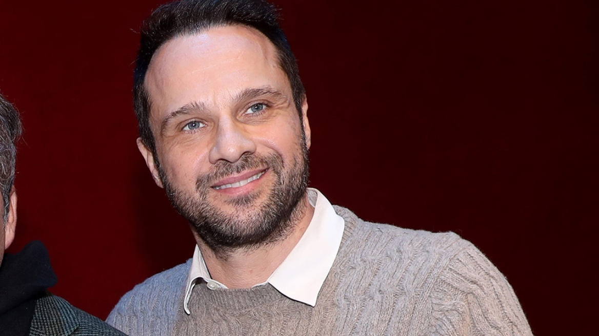 Ξεσπά ο Μέμος Μπεγνής για το τραγούδι του  Akyla – Τι λέει;