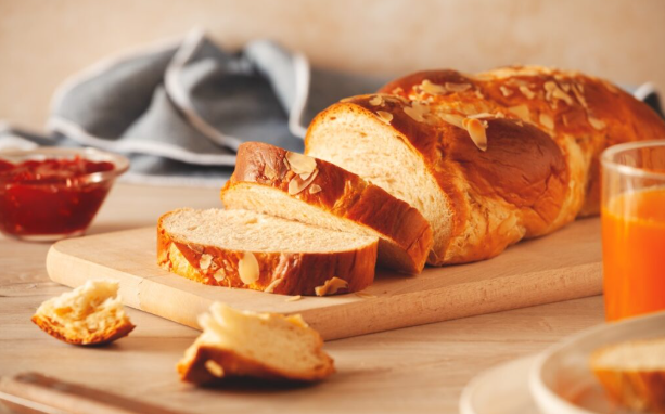 Γιατί δεν φουσκώνει το τσουρέκι – Και πώς να το σώσετε